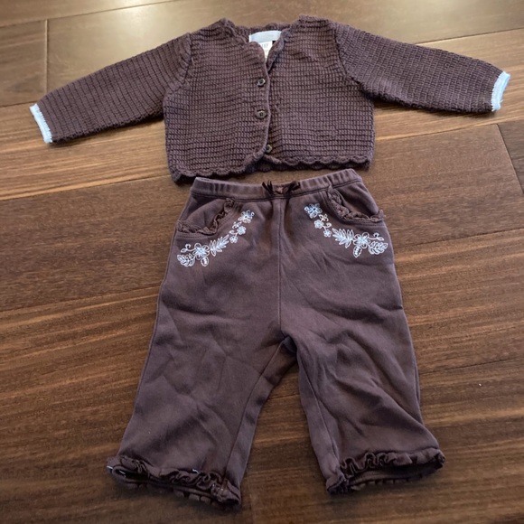 Baby Gap Sweater + Pants Set - Picture 1 of 5